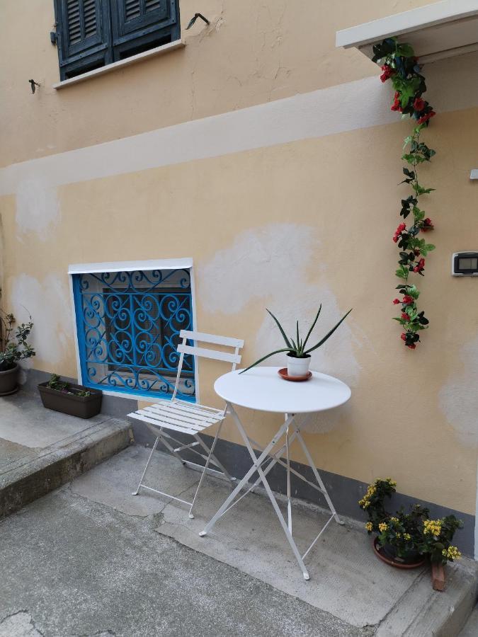 La Tavernetta Del Peo Casa Vacanze Sanremo Bagian luar foto